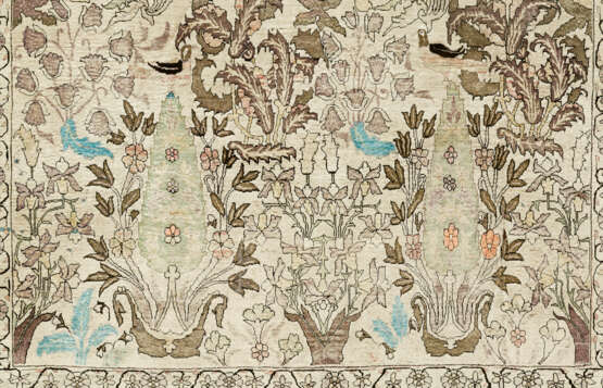 A SILK FEREGHAN CARPET - Foto 3