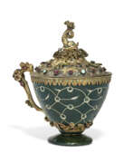 Tazzas. AN OTTOMAN CARVED BLOODSTONE CUP