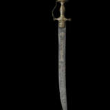 A SWORD (TULWAR) AND SCABBARD FROM THE PERSONAL ARMOURY OF TIPU SULTAN (R. 1782-99) - Foto 1