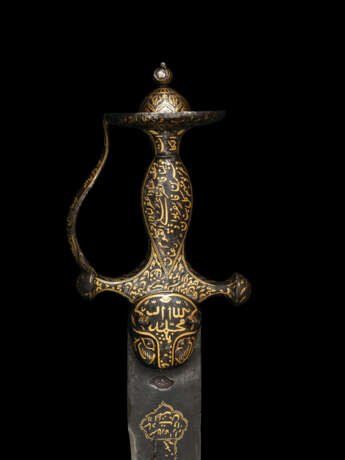A SWORD (TULWAR) AND SCABBARD FROM THE PERSONAL ARMOURY OF TIPU SULTAN (R. 1782-99) - фото 2