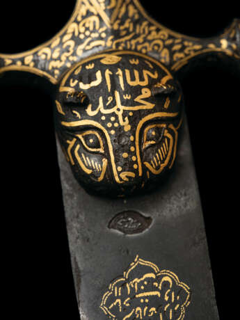 A SWORD (TULWAR) AND SCABBARD FROM THE PERSONAL ARMOURY OF TIPU SULTAN (R. 1782-99) - Foto 6