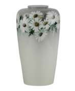 Porzellan. Vase Marguerites. Manufacture imperiale de porcelaine, 1915. 