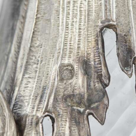Французский винный кувшин рифленого стекла в серебре в стиле Луи XV конца 19 века. Silver Glass 30 г. - фото 6
