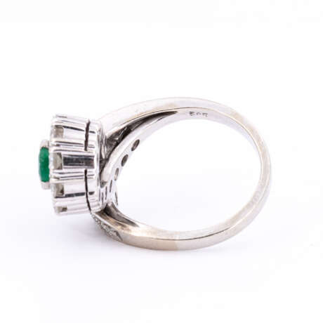 Emerald-Diamond-Ring - photo 4