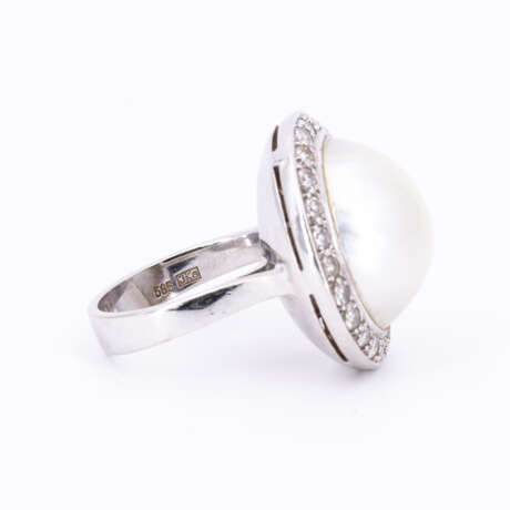 Mabé-Pearl-Diamond-Ring - фото 4