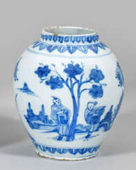 Frankfurter Vase mit Chinoiserien