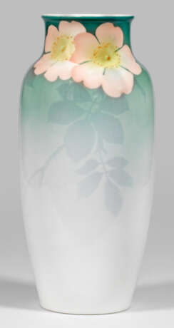 Seltene Jugendstil-Vase mit Anemonendekor - photo 1