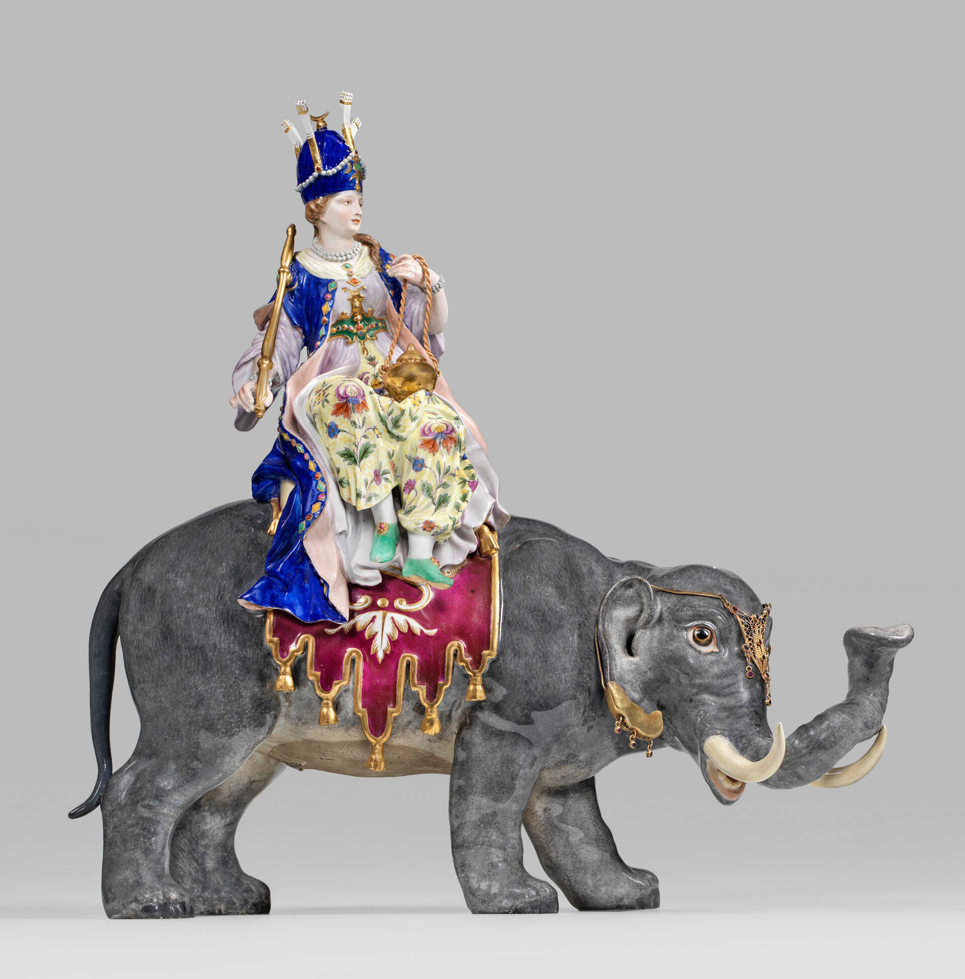 Große Meissen Figur "Sultanin auf Elefant"