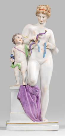 Mythologische Meissen Figurengruppe "Venus mit Amor" - фото 1
