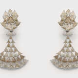 Paar elegante Fancy Diamant-Chandeliers - Foto 1