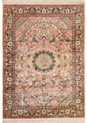 Kleiner Teppich mit Isfahan-Muster