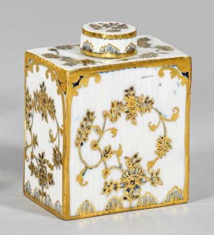 Teedose mit Strohblumenmuster und Goldmalerei - фото 1