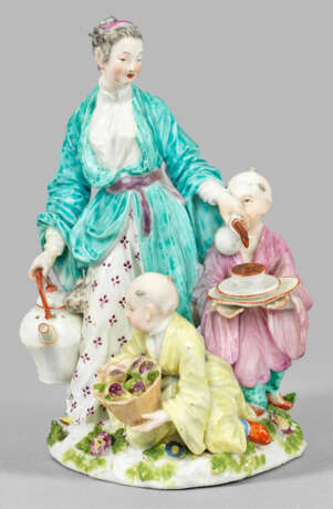 Meissen Figurengruppe "Japanerin mit Teekanne und zwei - фото 1