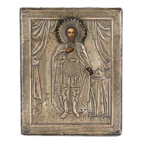 Icône du Saint-Bienheureux Prince Alexandre Nevski dans un cadre en argent. Le tournant des XIXe-XXe siècles. - photo 1