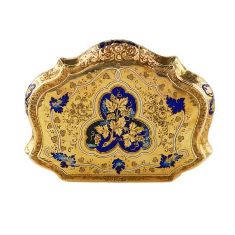 Золотая табакерка с гравированным орнаментом и синей эмалью. 20 век. - фото 5
