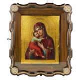 Icon of Our Lady of Vladimir at the turn of the 19th-20th centuries in an icon case. - Foto 1