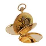 Золотые, трехкрышечные, карманные часы с цепочкой и эротической сценой на циферблате. 1900 г. - фото 6
