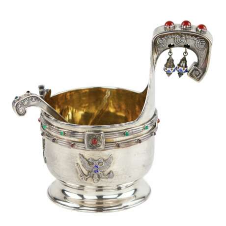 Large silver kovsh in Art Nouveau style by Faberge. Yuliy Rappoport. Early 20th century. - photo 1