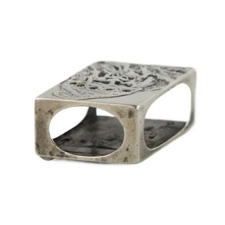 Silver match holder, made in the Russian Art Nouveau style, with the image of a goblin. - Foto 6