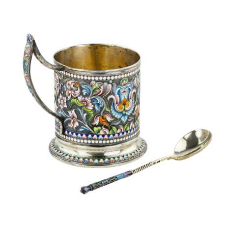 Silver glass holder with a spoon decorated with cloisonne enamel. Moscow 1908-1917. - Foto 3