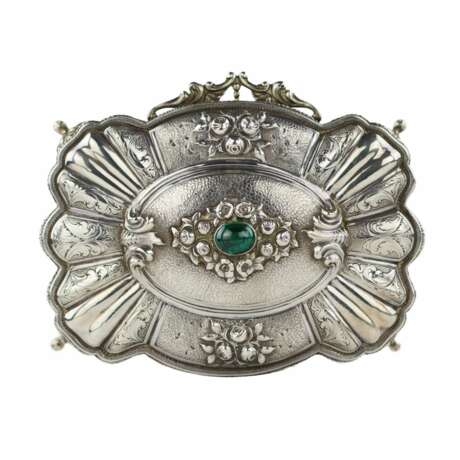 Boîte à bijoux italienne en argent de forme baroque. 20ième siècle. - photo 4