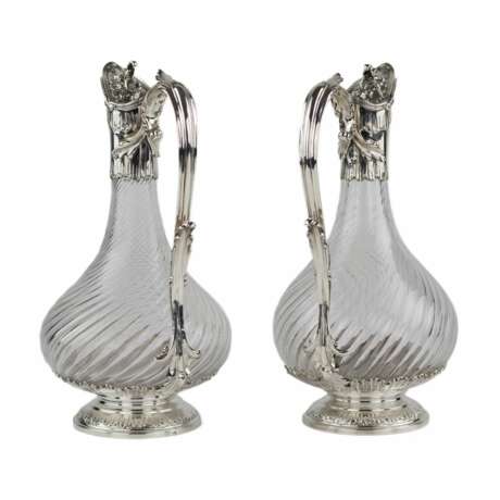Pair of French, spiral glass wine jugs with silver. Late 19th century. - Foto 2