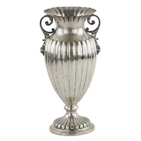 Итальянская серебряная ваза. - фото 1