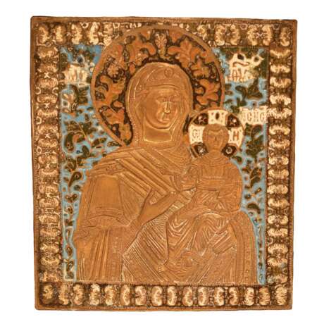 Grande icône en cuivre moulé de la Mère de Dieu de Smolensk, avec cinq émaux, dans un étui à icônes. Russie. 19ème siècle. - photo 2