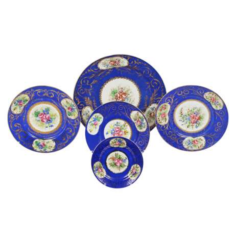 Five dishes and plates from Popov`s factory. 19th century. - Foto 1