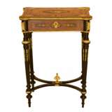 A lovely inlaid wood dressing table with gilded bronze. France late 19th century. - Foto 2