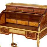 E.KAHN. A magnificent cylindrical bureau in mahogany and satin wood with gilt bronze. - Foto 5