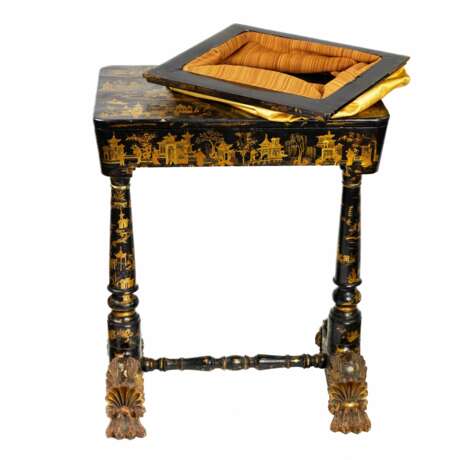 Table artisanale en laque de Pekin noir et or. 19ème siècle. - photo 7