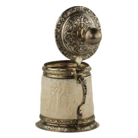 Silver beer goblet with Atlas on the lid and religious scenes on ivory. Lubeck. 17th century. - photo 6