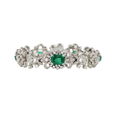 Ladies bracelet in platinum with emeralds and diamonds. First quarter of the 20th century. - Foto 2