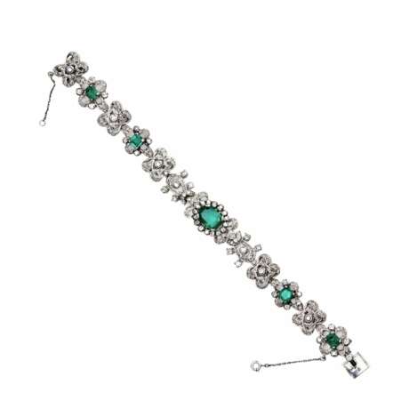 Ladies bracelet in platinum with emeralds and diamonds. First quarter of the 20th century. - Foto 5
