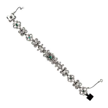 Ladies bracelet in platinum with emeralds and diamonds. First quarter of the 20th century. - Foto 6