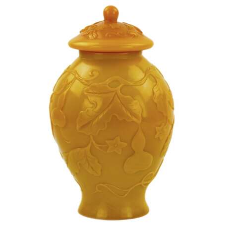 Китайская ваза-урна желтого Пекинского стекла 19 века. - фото 3