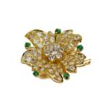 Gold 18K ring with seventy-seven diamonds and five emeralds. - Foto 3