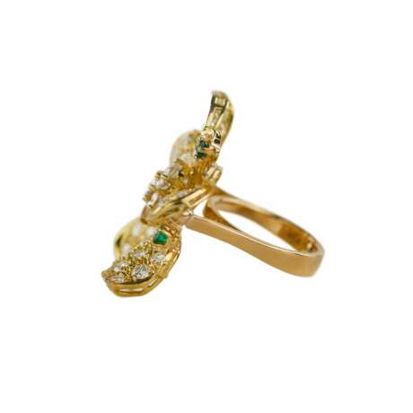 Gold 18K ring with seventy-seven diamonds and five emeralds. - photo 4