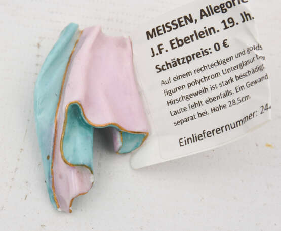 MEISSEN PORZELLAN, "Allegorie auf das Gehör", Modell J.F. Eberlein. bemalt, glasiert, gemarkt, 19. Jahrhundert - photo 9