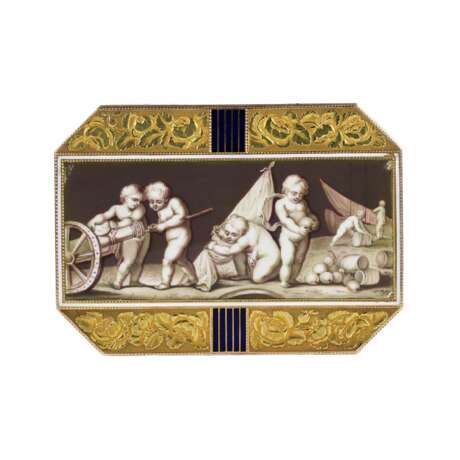 Золотая, французская табакерка с эмалевой гризайлью, эпохи Ампира. - фото 4