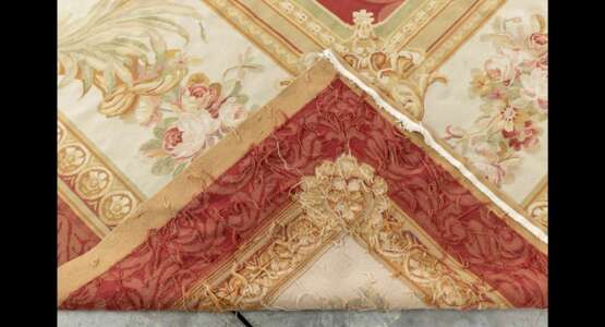 Exceptional, old Aubusson carpet from the 19th century. France. - Foto 4