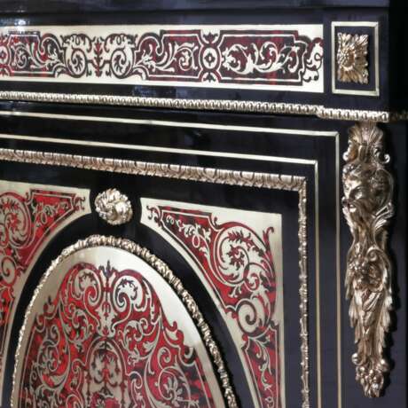Luxurious chest of drawers with mirror in the Boulle style. France, 19th century. - photo 9