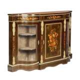 Three-door chest of drawers in Napoleon III style. - photo 2
