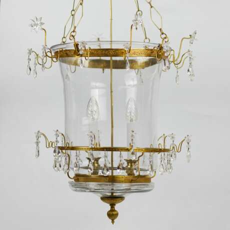 Lustre lanterne russe à deux lumières en cristal et ormolu. Russie, debut du XIXe siècle. - photo 5
