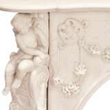 Cheminee fran&ccedil;aise en marbre blanc aux amours de style Louis XV. XIXe si&egrave;cle Marmor 129 - Foto 6