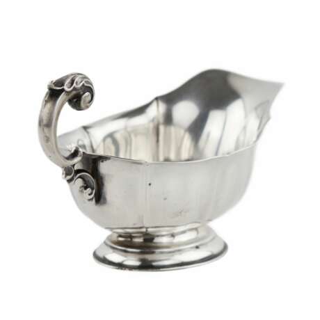 Silver creamer from the supplier of the imperial court V. Morozov. Moscow. 1908-1917 - Foto 2
