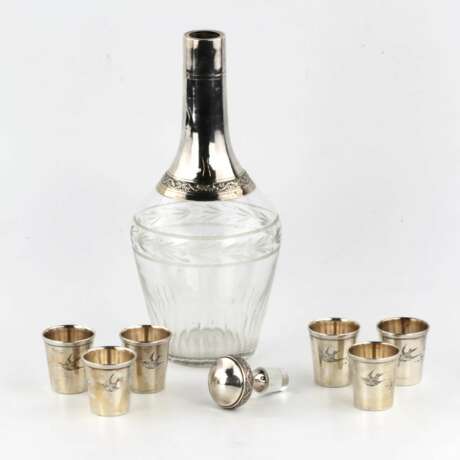 A set of glasses with a carafe - photo 2