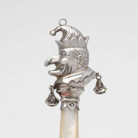 English silver rattle "Jester". - photo 3