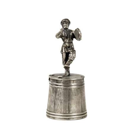 Серебряная стопа Танцующий мужик с бубном. - фото 1